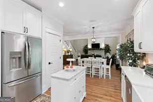 1093 Captains Cv Wy, Saint Simons, GA 31522 - Photo 9