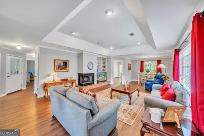 112 Oak Pointe Circle, Dublin, GA 31021 - Photo 7