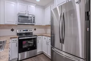 214 Kingsbury Cir, Warner Robins, GA 31088 - Photo 9