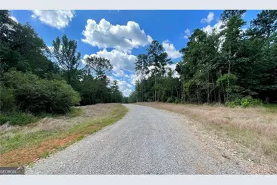 690 Harmony Gates Drive, Commerce, GA 30530 - Photo 3