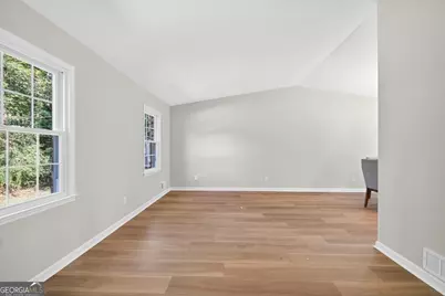 1434 Shelly Circle, Lawrenceville, GA 30043 - Photo 5