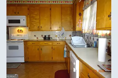 6 N Spring Street, Claxton, GA 30417 - Photo 5