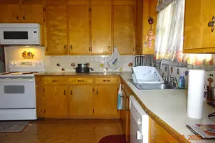 6 N Spring St, Claxton, GA 30417 - Photo 5