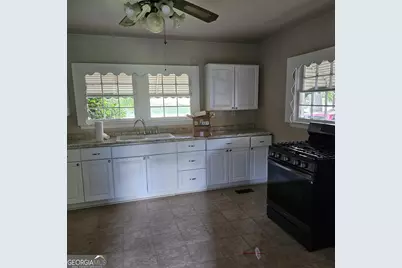 60 N East Main Street, Hampton, GA 30228 - Photo 5