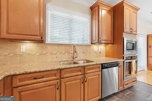 22 Dockside Dr, Savannah, GA 31410 - Photo 23