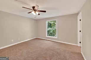 4250 Village Square Ln, Stone Mountain, GA 30083 - Photo 15