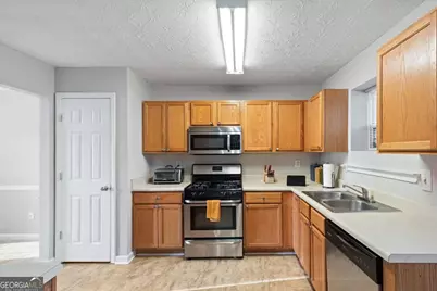 2628 Essex Court, Conyers, GA 30013 - Photo 25