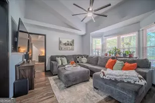 506 Howard St, Byron, GA 31008 - Photo 3