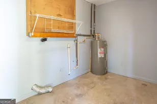 810 Jackson St, Blackshear, GA 31516 - Photo 25