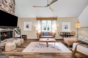 1024 Walthour Rd, Savannah, GA 31410 - Photo 9