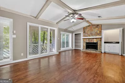 5208 Mainstreet Park Drive, Stone Mountain, GA 30088 - Photo 15