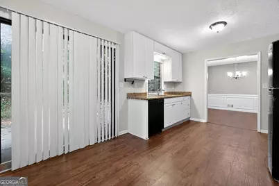 5208 Mainstreet Park Drive, Stone Mountain, GA 30088 - Photo 13