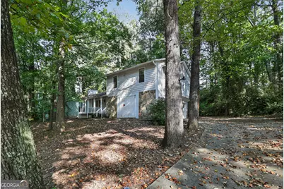 5208 Mainstreet Park Drive, Stone Mountain, GA 30088 - Photo 5