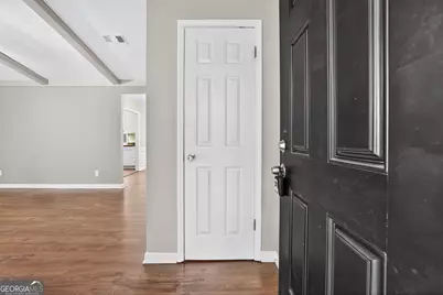 5208 Mainstreet Park Drive, Stone Mountain, GA 30088 - Photo 7