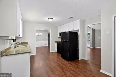 5208 Mainstreet Park Drive, Stone Mountain, GA 30088 - Photo 11