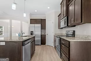 1243 Cypress Fall Cir, Hinesville, GA 31313 - Photo 9