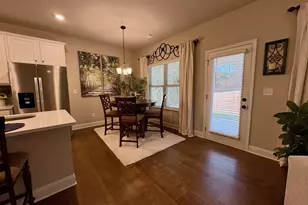 986 Lakeview Oaks Ct, Grayson, GA 30017 - Photo 9