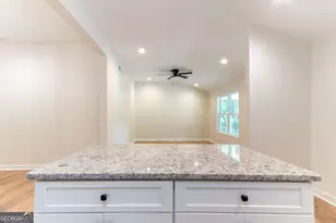 6532 Voyles Dr, Riverdale, GA 30274 - Photo 13