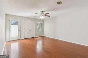 105 Adams Ct, Brunswick, GA 31525 - Photo 9