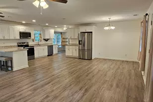 82 Maywood Ct, Maysville, GA 30558 - Photo 3