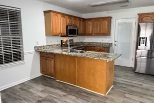 204 Falkirk Dr, Warner Robins, GA 31088 - Photo 5