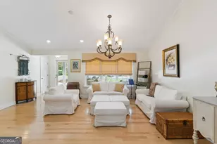 311 Dunbarton Dr, Saint Simons, GA 31522 - Photo 19