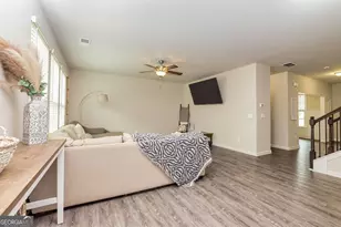 1156 Burgundy Dr, Griffin, GA 30223 - Photo 9