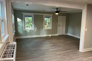 220 Page St, Eastman, GA 31023 - Photo 9