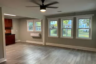 220 Page St, Eastman, GA 31023 - Photo 7