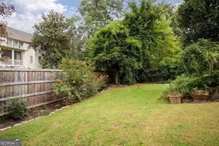 557 E Wesley Rd NE, Atlanta, GA 30305 - Photo 27