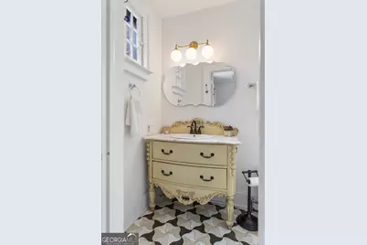 557 E Wesley Road NE, Atlanta, GA 30305 - Photo 17