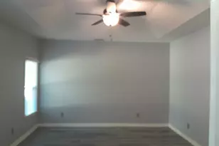 113 Wellington Dr, Lagrange, GA 30241 - Photo 9