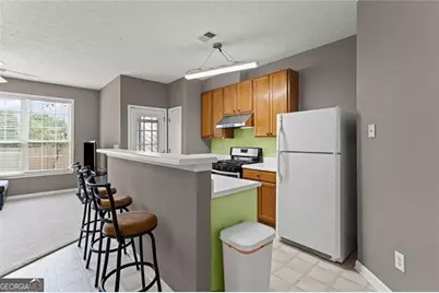 172 Oak Green Drive, Lawrenceville, GA 30044 - Photo 7