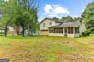 1152 Holly Hills Dr SW, Lilburn, GA 30047 - Photo 17