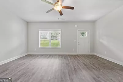 405 Crescent Court, Griffin, GA 30224 - Photo 9