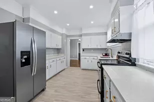 424 E 50th St, Savannah, GA 31405 - Photo 7