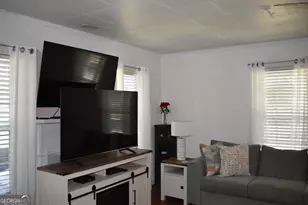 250 S Lewis St, Metter, GA 30439 - Photo 7