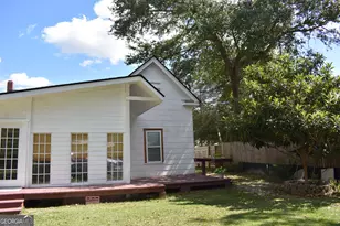 250 S Lewis St, Metter, GA 30439 - Photo 37