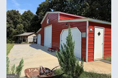 1057 Pleasant Hill Circle, Martin, GA 30557 - Photo 5