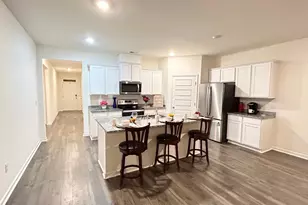 215 Barnyard Wy, Perry, GA 31069 - Photo 15