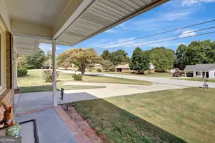 15 Chestnut Dr, Newnan, GA 30263 - Photo 21