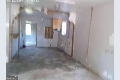 819 South McDonald Street, Ludowici, GA 31316 - Photo 3