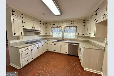 225 Alabama Drive, Tifton, GA 31794 - Photo 11