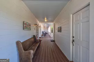 1051 Meadow Ln, Madison, GA 30650 - Photo 9