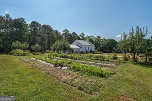 1051 Meadow Ln, Madison, GA 30650 - Photo 5