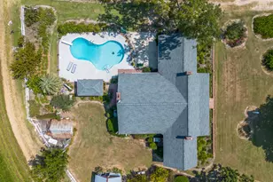 1671 Warren Carter Rd, Douglas, GA 31533 - Photo 9