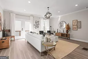 1975 Hollywood Rd NW, Atlanta, GA 30318 - Photo 9