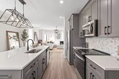 1975 Hollywood Road NW #14, Atlanta, GA 30318 - Photo 17