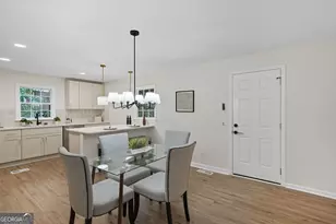 345 Henson Cir, Carrollton, GA 30117 - Photo 5