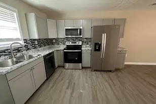 107 Jay Ln, Hampton, GA 30228 - Photo 3